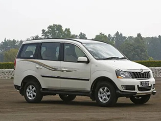 2015-mahindra-xylo-review-02012015-m02_560x420